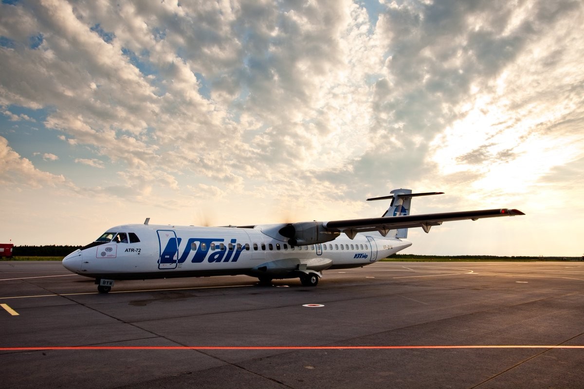 Самолет Utair дважды прервал взлет в Югре из-за неполадок