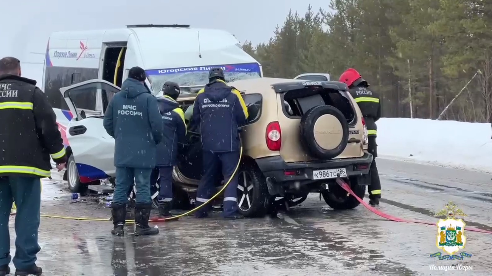 В Югре из-за уснувшего водителя на трассе погибли женщина и ребенок