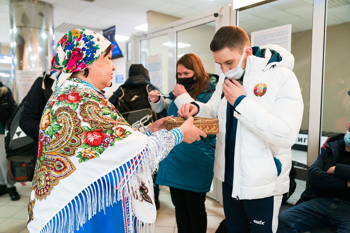 В Югру прилетели первые спортсмены альтернативной Паралимпиады