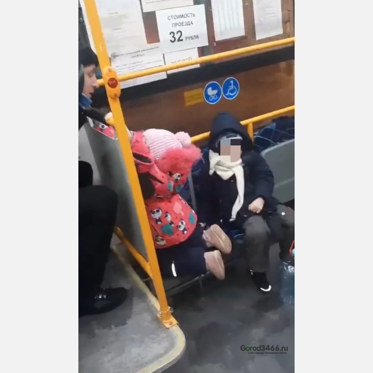 Жители Сургута пожаловались на мужчину, который душил ребенка в автобусе