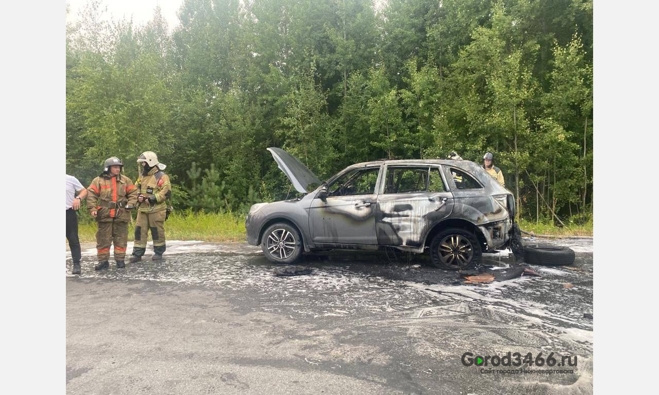 В Югре на заправке взорвался автомобиль с людьми