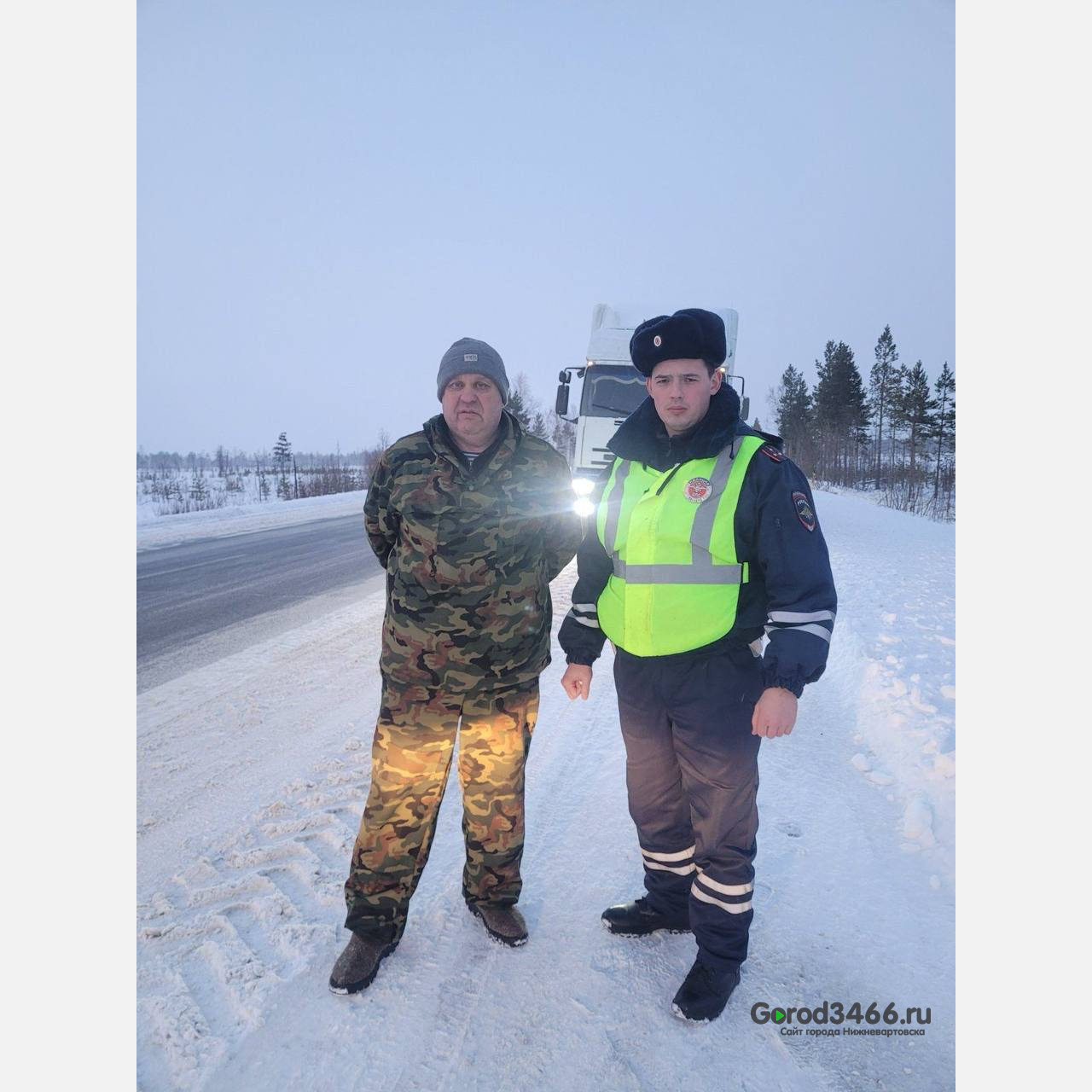 Полицейские спасли жителя Нижневартовска, который 18 часов провел в кювете в мороз