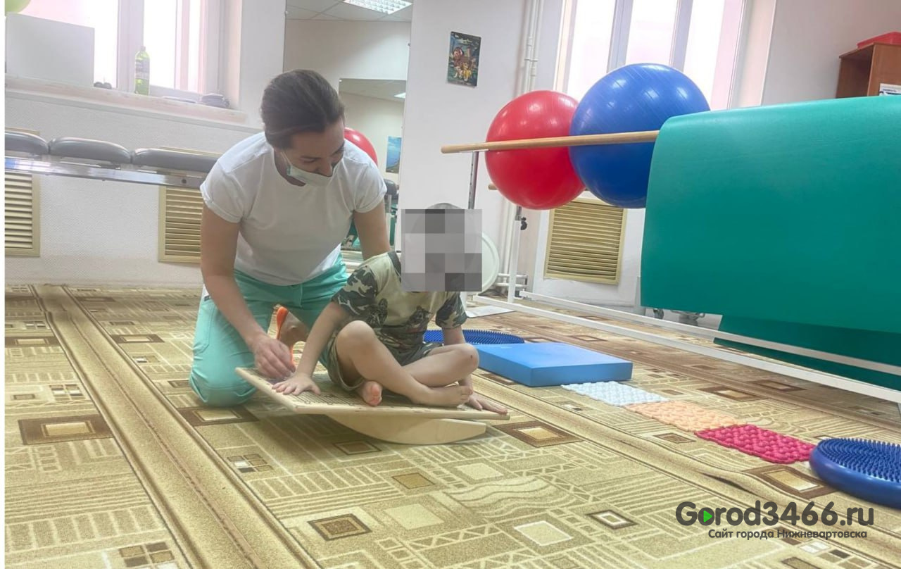 В Югре 4-летнему мальчику, пострадавшему от электросамоката, провели сложную операцию на черепе